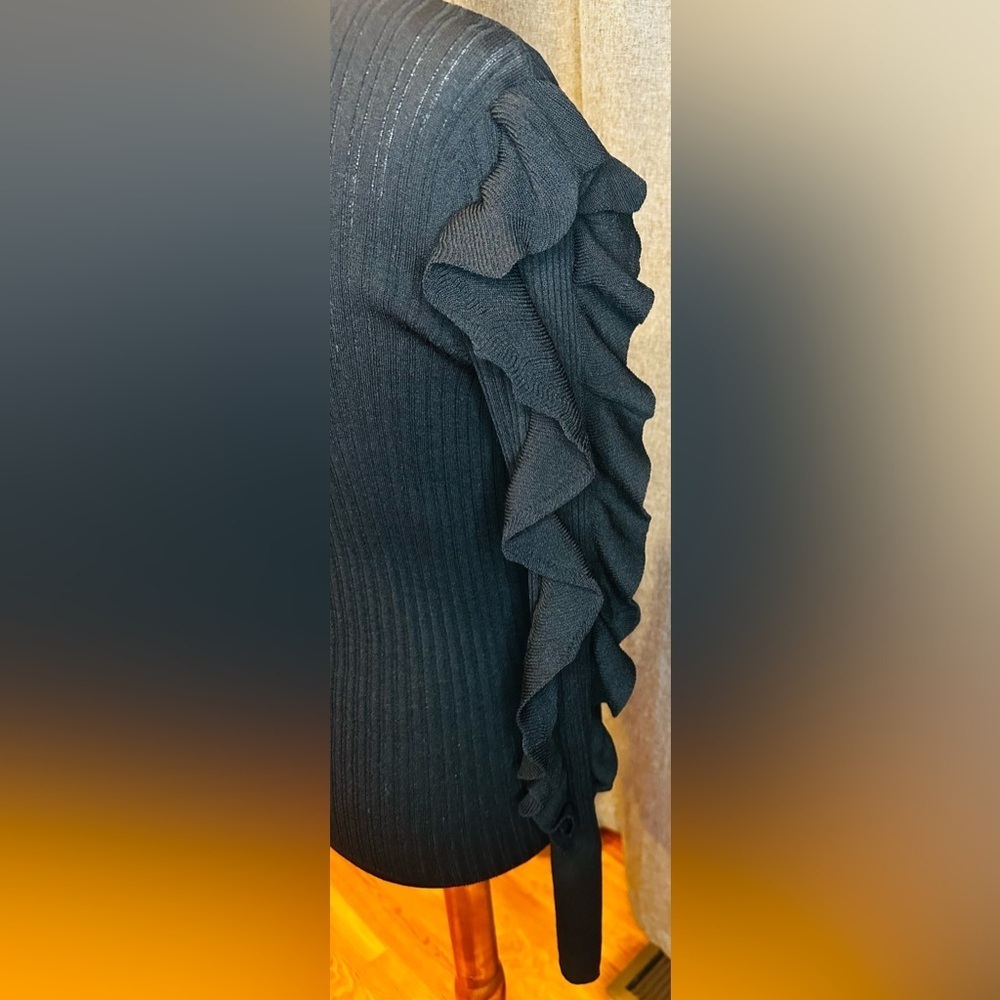 Express Black Ribbed Knit Ruffle Sleeve Top Size Small - Picture 6 of 11